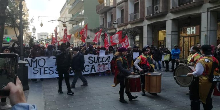 Corteo a Salerno contro il Decreto Sicurezza di Matteo Salvini