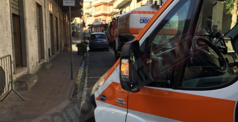 Siano, incendio da una stufa: due anziani coinvolti