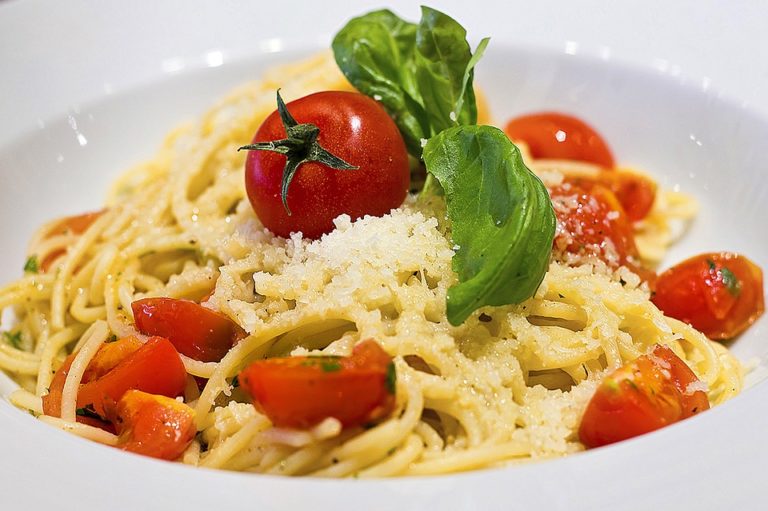 Caggiano, ladri prima rubano e poi preparano la pasta