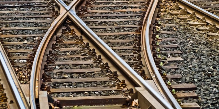 Salerno: passeggero senza biglietto aggredisce capotreno