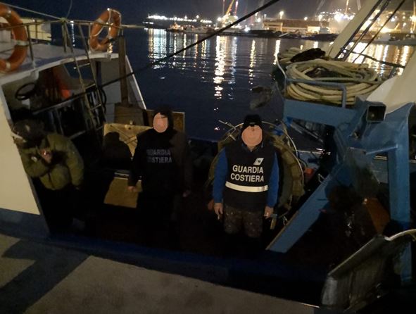 Controlli della Guardia Costiera di Salerno sulla filiera della pesca