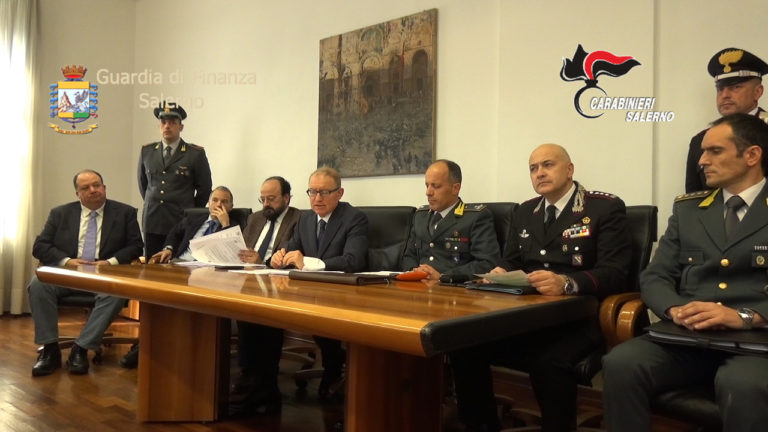 Salerno: arrestati Direttore dell’Agenzia delle Entrate, noto imprenditore ed ex collaboratore di giustizia