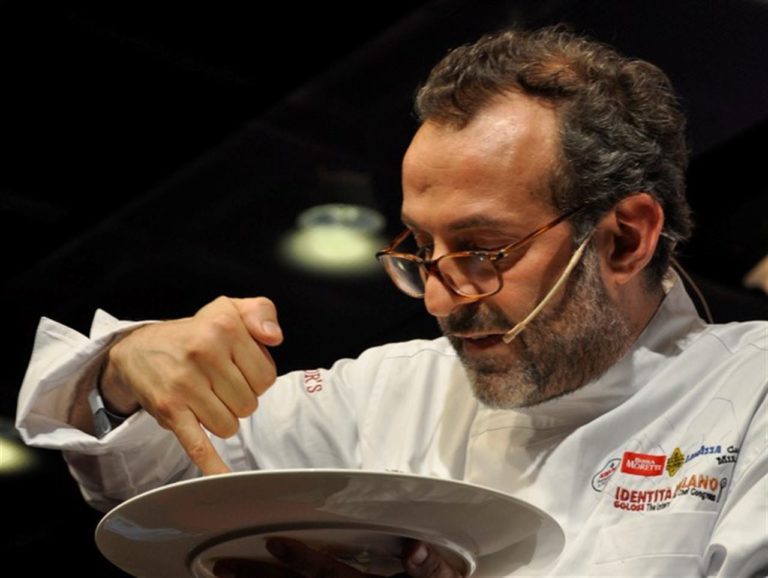 Allo chef Massimo Bottura va il titolo di “Amico di Cetara”