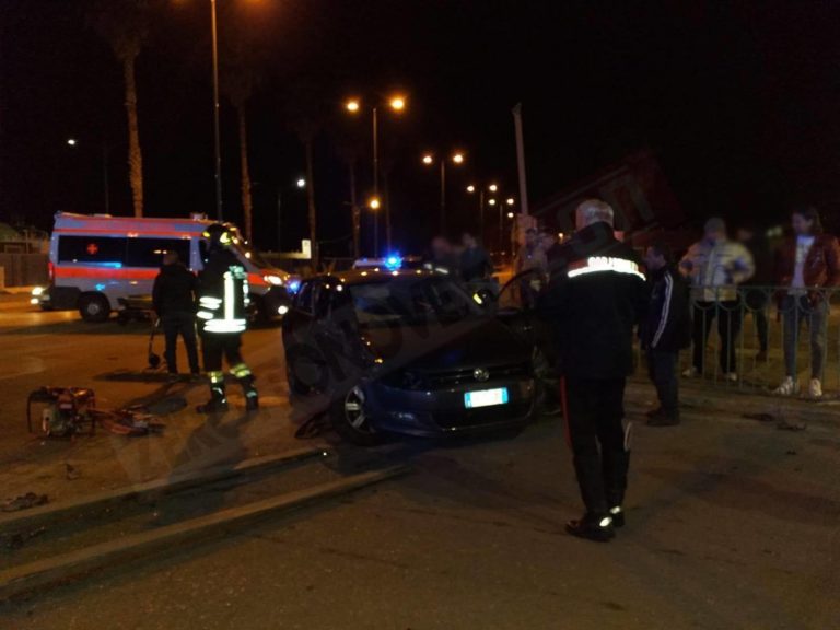 Salerno, incidente in via Allende. Tre i feriti al “Ruggi”