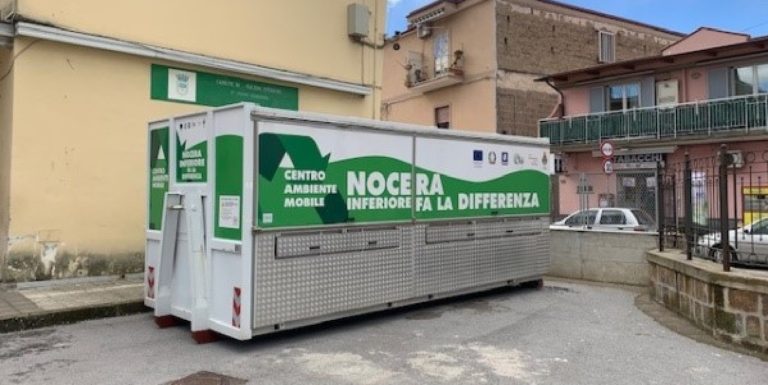 Nocera Inferiore, distribuzione kit di sacchetti con codice a barre