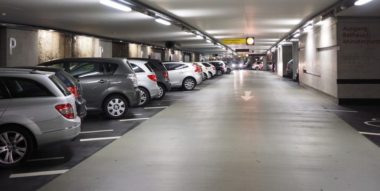 Legambiente e Fiab contro l’iniziativa dei parcheggi gratis a Salerno