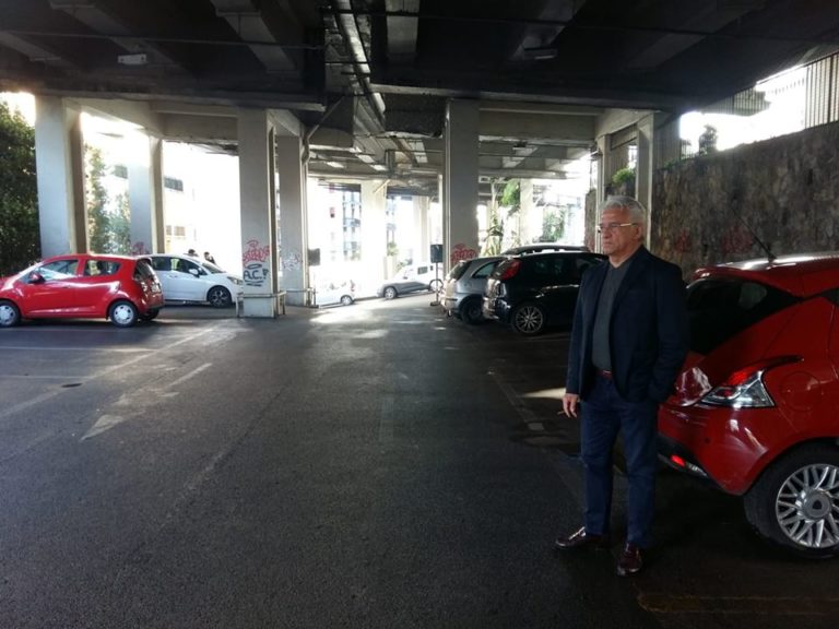 Salerno, sopralluogo del sindaco nei parcheggi tra via Calenda e via Cavallo