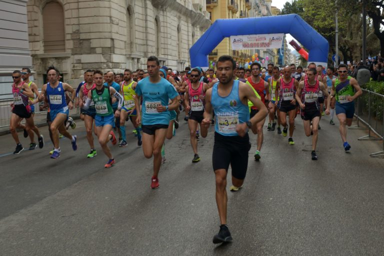 Hicham Boufars vince la “Salerno Corre”. Spazio anche per le polemiche