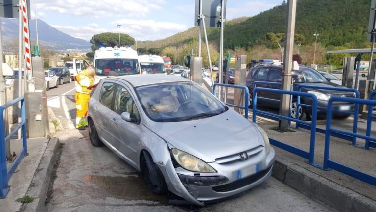 Salerno-Avellino, incidente all’altezza di Mercato di San Severino