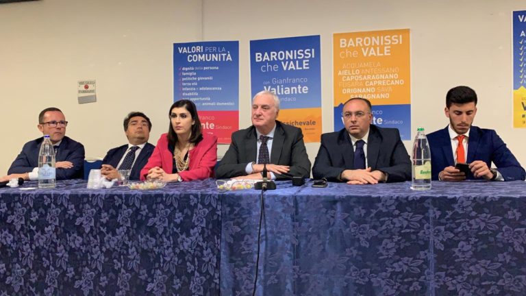 Baronissi, il candidato Gianfranco Valiante presenta le liste e i candidati