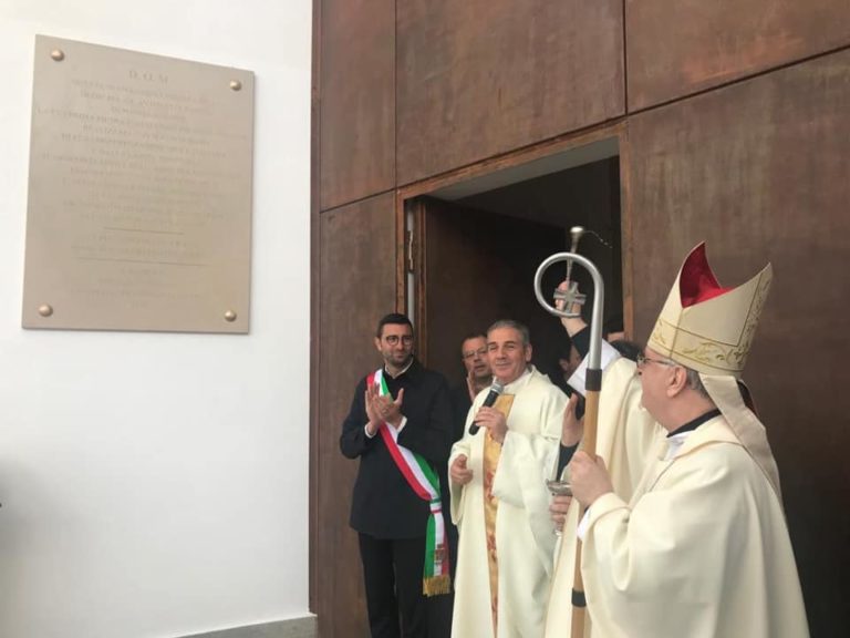 Pontecagnano, scoperta lapide per Piazzale Padre Gentile