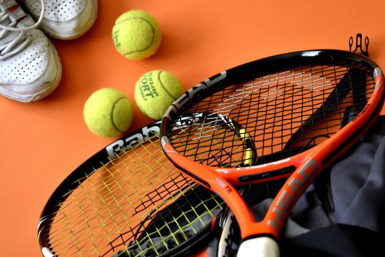 Baronissi: quattro giovanissimi tennisti vincono la fase provinciale di “Racchette di classe”
