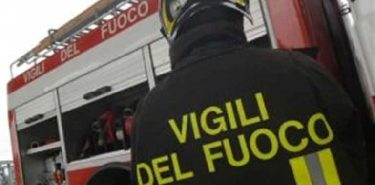 Nocera Inferiore: paura per l’esplosione di una bomba carta