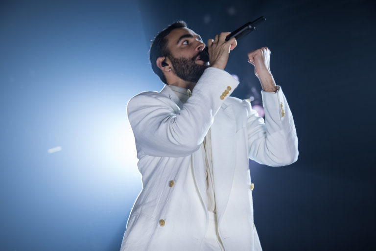 Marco Mengoni dall’Atlantico ad Eboli per una notte dal sapore latino