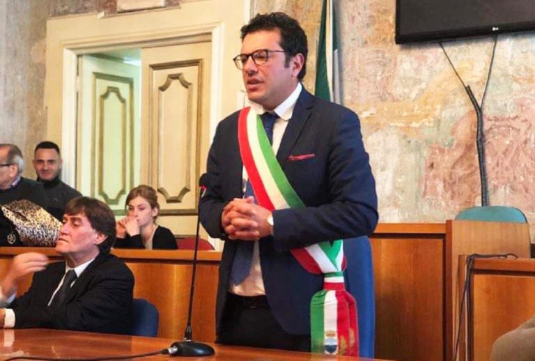 Vietri sul Mare: si insedia il nuovo sindaco Giovanni De Simone