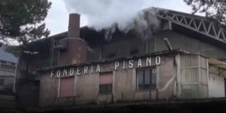 Salerno, continua la campagna social “Fonderia pisano stai uccidendo la nostra aria”