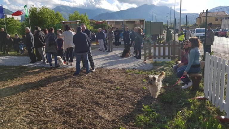 Sala Consilina, inaugurata l’area sgambaura cani: Pluto Park