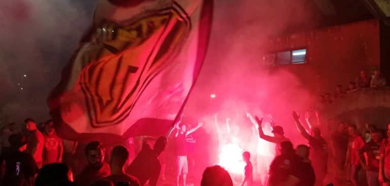 Salernitana, tifosi in protesta: domani assemblea al Centro Sociale