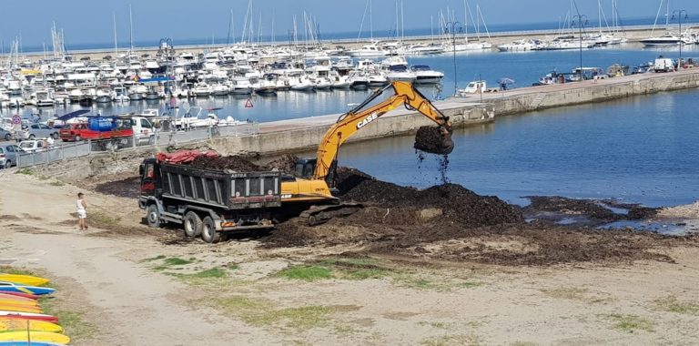 Agropoli, via ai lavori di sistemazione della spiaggia della “marina”