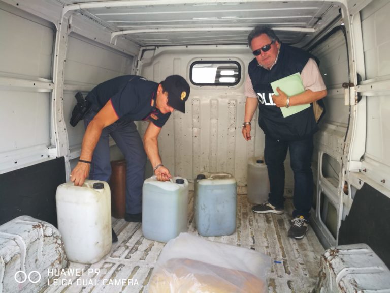 Arrestati due uomini per furto di carburante nel Porto di Salerno