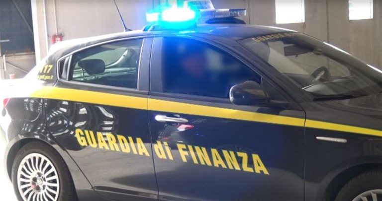 Costiera, quattro in manette per la truffa delle “case da sogno”