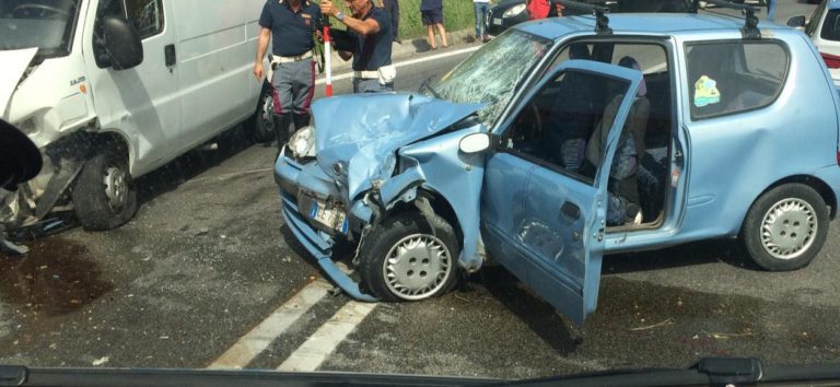 Incidente mortale all’uscita di Contursi Terme: perde la vita un anziano