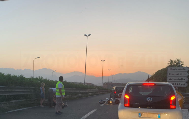 Nuovo incidente sulla Tangenziale di Salerno: feriti due giovani