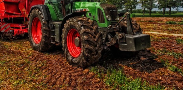 Eboli: furto di un trattore. L’appello social per ritrovarlo