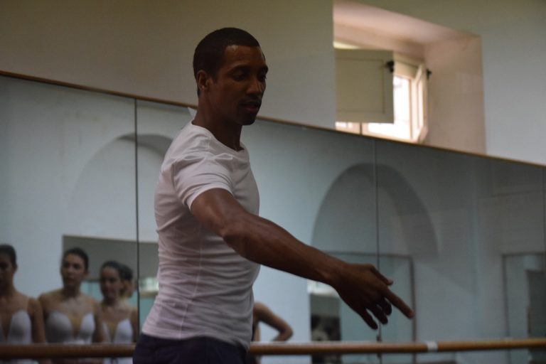 Josè Perez agli esami della scuola di danza salernitana “Il Balletto”