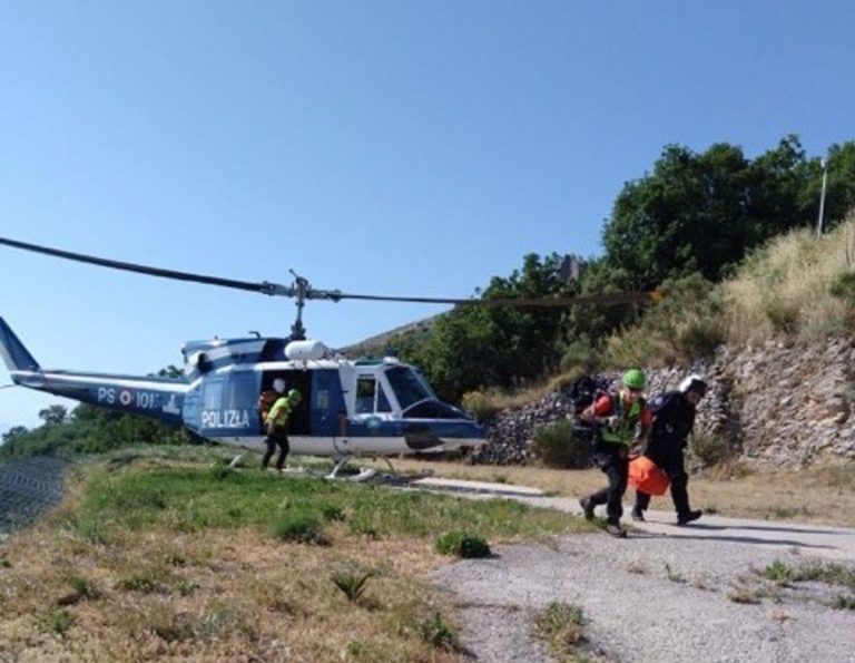 Policastro, iniziato il recupero della salma del turista francese