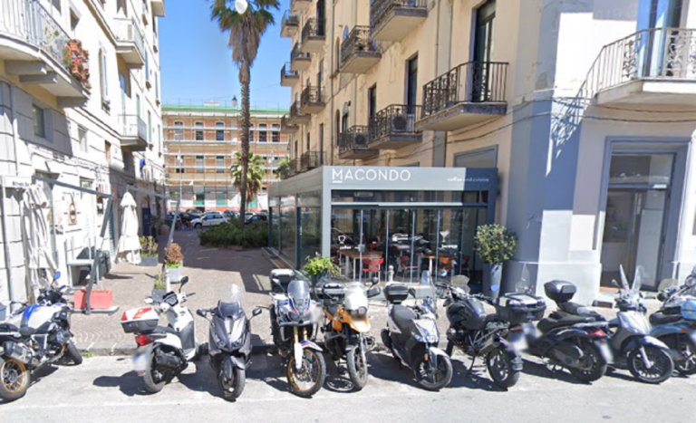 Salerno: chiude i battenti lo storico bar Macondo