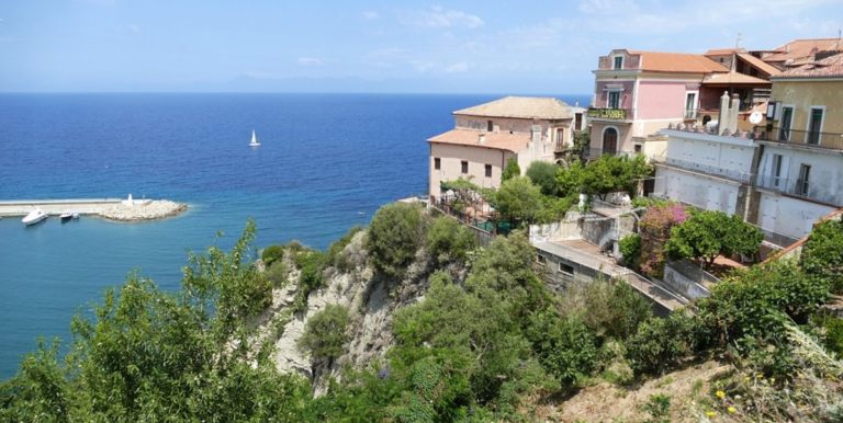 Cilento, Guardia Costiera sequestra impianto di produzione calcestruzzo