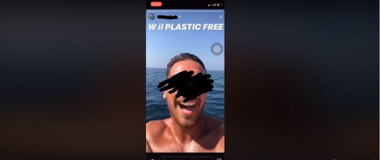 Cilento, si beffa della campagna “Plastic Free” e getta rifiuti in mare