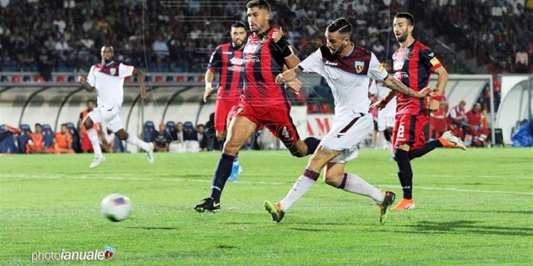 Salernitana, il post di Firenze: “Ripartiamo da quanto di buono fatto”