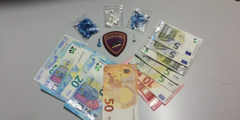 Salerno, arrestati giovani fratelli “pusher”. Con sé 45 dosi di cocaina