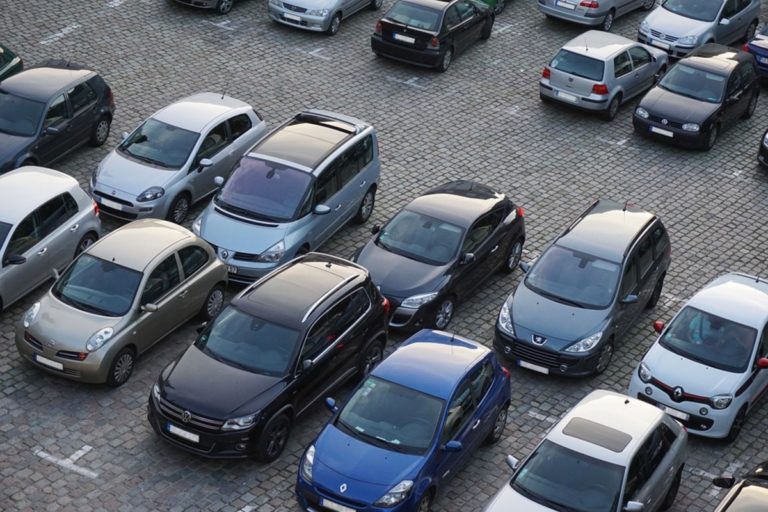 Salerno: arrivano 100 nuovi posti auto con tariffa agevolata