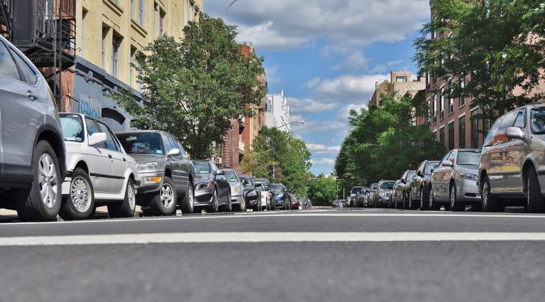 Salerno: la città è sempre più ostaggio dei parcheggiatori abusivi