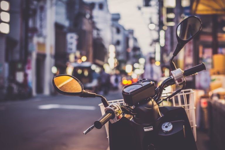 Scafati: 30enne aggredito e costretto a consegnare lo scooter