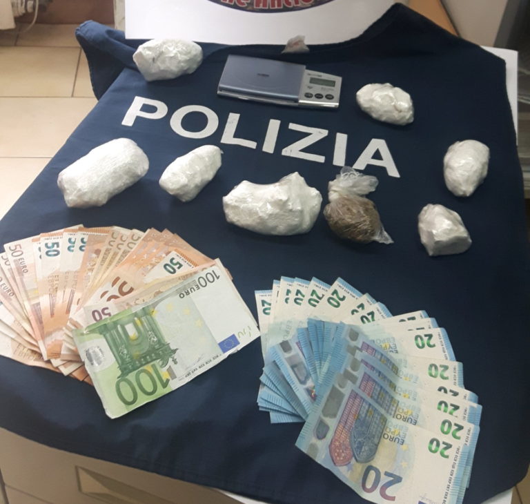 Salerno, arrestata una coppia di coniugi per detenzione di sostanze stupefacenti