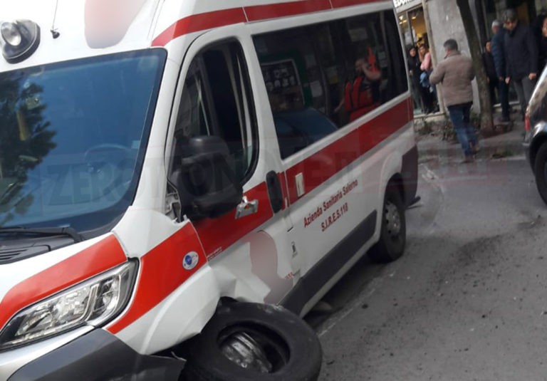 Scafati: incidente in motorino, ferito un ragazzo