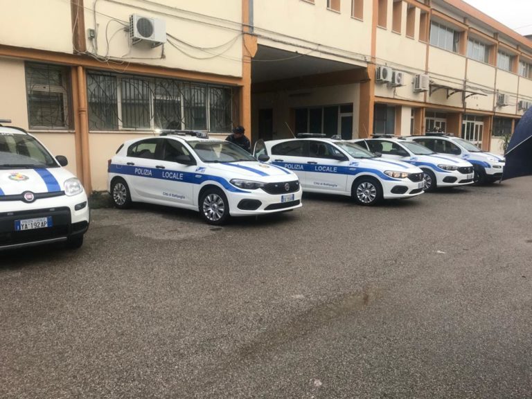 Battipaglia, cinque nuove autovetture per la Polizia Locale