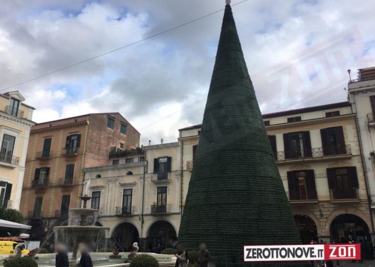 Cava de’ Tirreni, sabato l’accensione dell’albero di Natale