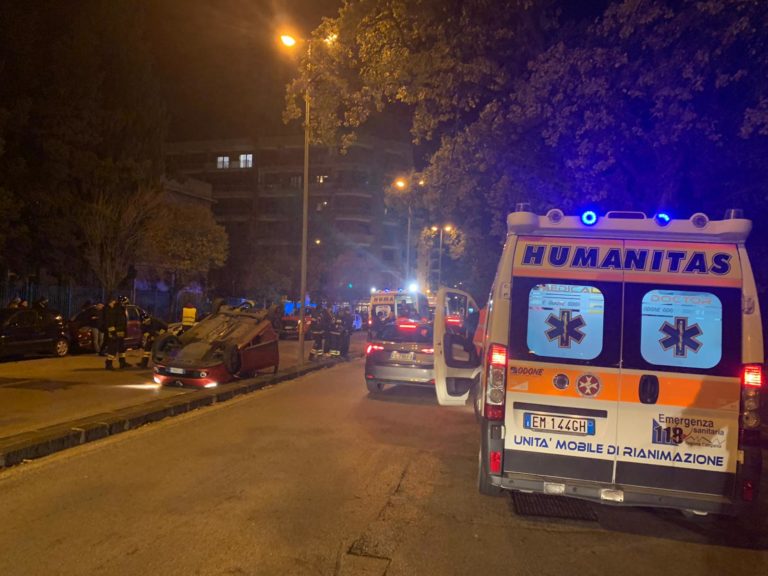 Salerno, incidente tra due auto in via Filippo Smaldone