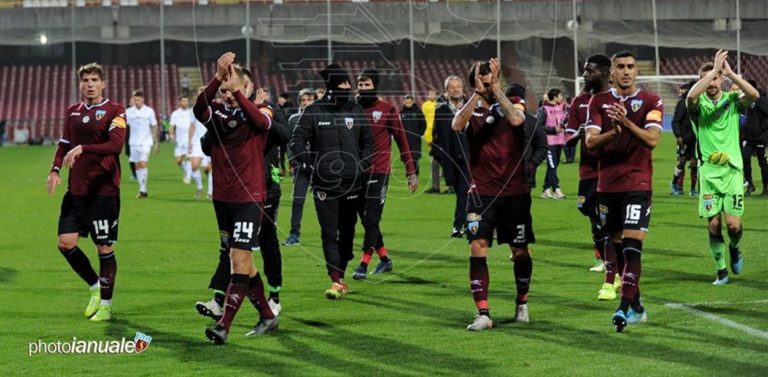 Salernitana, troppi punti persi e play-off mancati…..per adesso