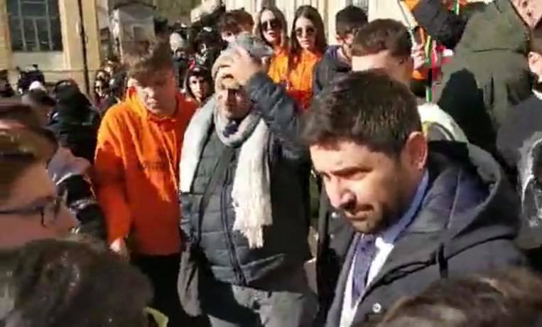 Salerno: proteste per il rincaro bollette, in 60 davanti all’Arechi