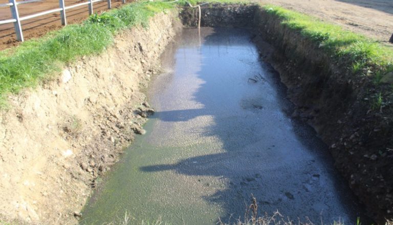 Eboli, inquinamento e rifiuti illeciti: denunciato titolare di un’azienda