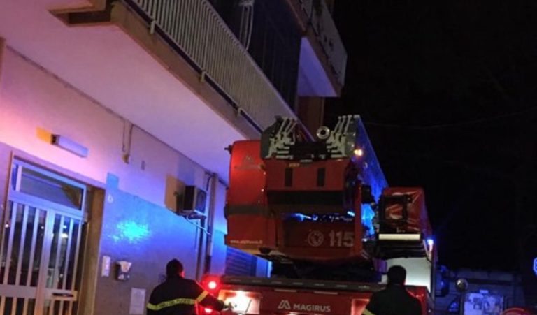 Pontecagnano, anziano cade in casa: salvato dai Vigili del Fuoco