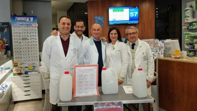 Eboli, la Farmacia Romano fornisce gel igienizzante mani gratuitamente