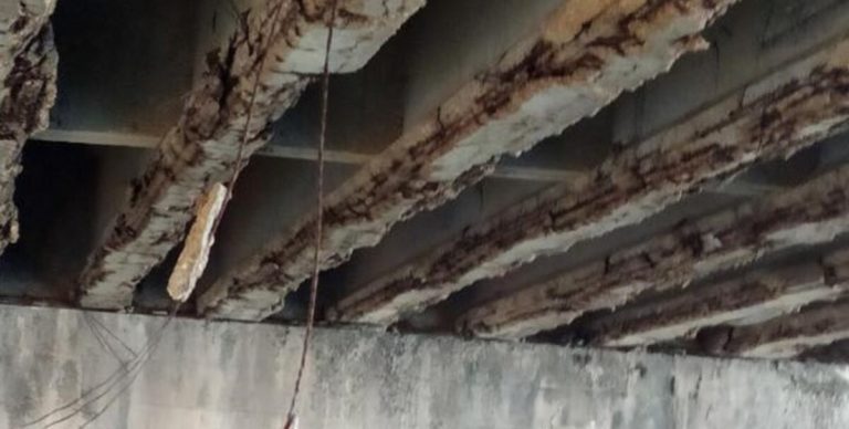 Pontecagnano, ponte Asa resta chiuso in litoranea: arrivano le polemiche