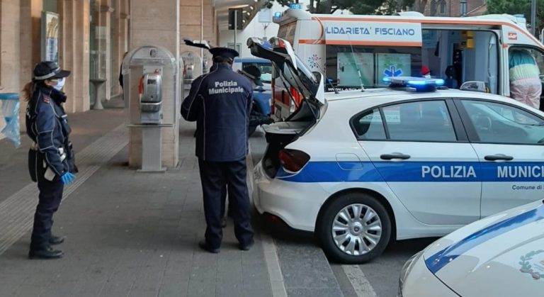 Salerno, continuano i controlli sul territorio: 180 persone sanzionate